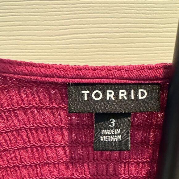 Torrid Fuchsia Smocked V-Neck Blouse Size 3 - Picture 2 of 10